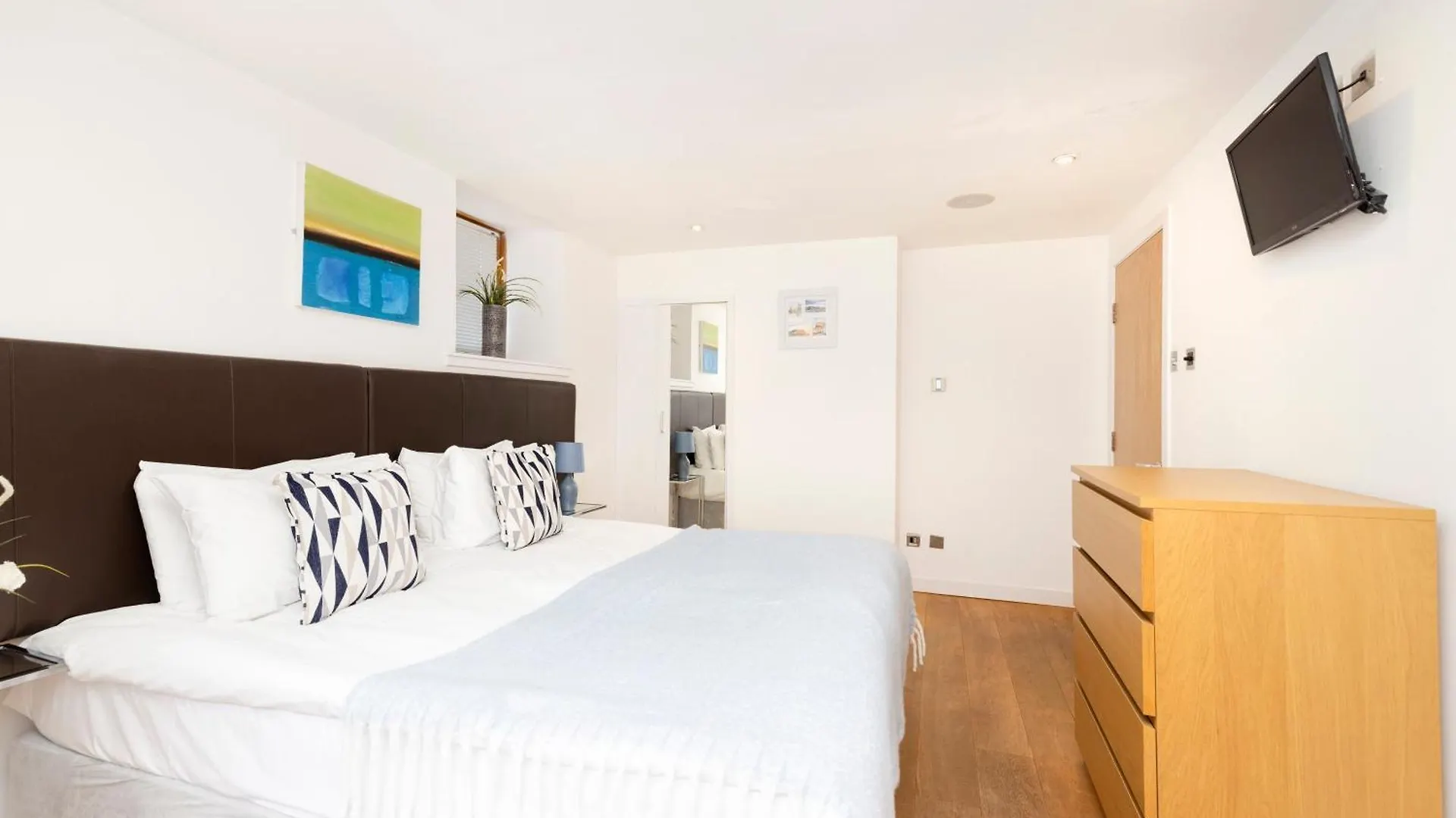 Joivy Superb Flats In The Heart Of Edinburgh Διαμέρισμα