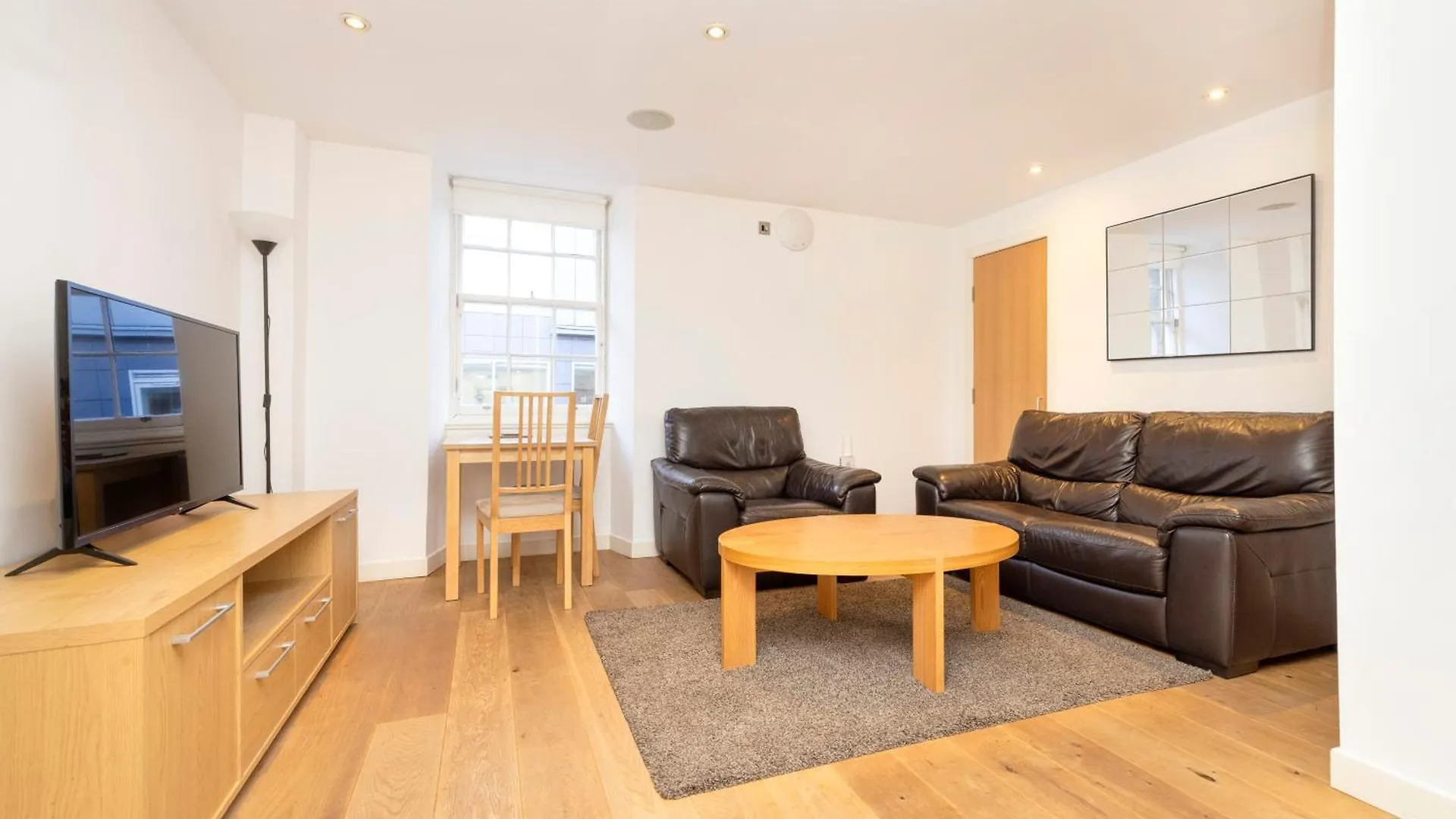 Joivy Superb Flats In The Heart Of Edinburgh Διαμέρισμα